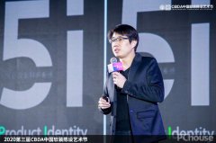 <b>是摸索美、发觉美和表达美的过程</b>